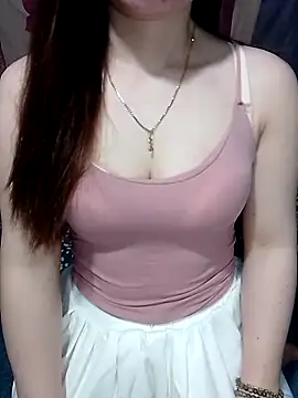 LeanaLy online show from March 2026 07:43:02 AM