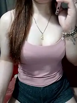 LeanaLy online show from April 2026 01:44:02 AM