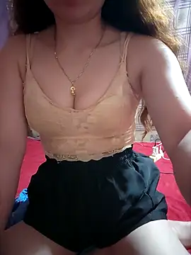 LeanaLy online show from December 2025 01:22:02 PM