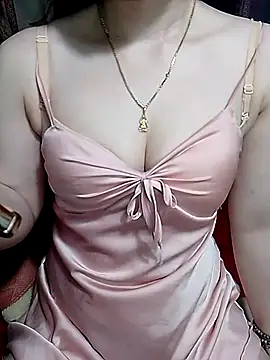 LeanaLy online show from April 2026 01:48:01 PM