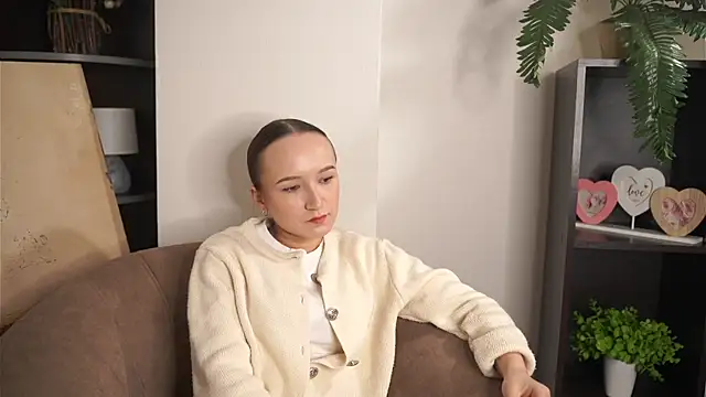 Snapshot of JaimeTangari chatting on October 2025 04:35:01 AM JaimeTangari online show from October 2025 04:35:01 AM