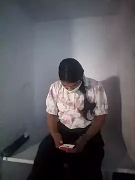 PG girl 12th online show from November 2025 10:30:02 AM