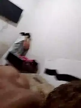 Camilanifeta online show from December 2025 01:03:02 PM