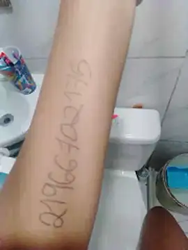 Camilanifeta online show from December 2025 08:44:02 PM