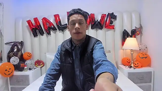 GaelCarter online show from November 2025 03:46:02 AM