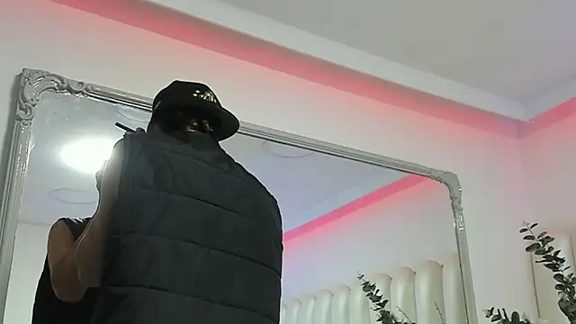 GaelCarter online show from October 2025 03:47:01 AM