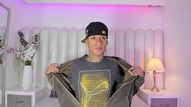 GaelCarter online show from December 2025 04:24:01 AM