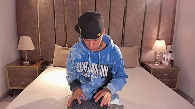 GaelCarter online show from October 2025 03:49:02 AM