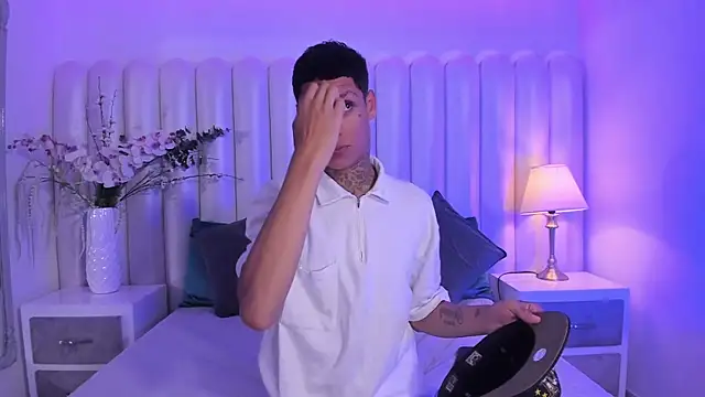 GaelCarter online show from October 2025 04:13:01 AM