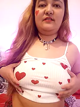 Snapshot of MollyJanette chatting on November 2025 08:47:02 AM MollyJanette online show from November 2025 08:47:02 AM