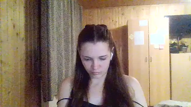 AmeliieLaFleur online show from April 2026 06:30:02 PM