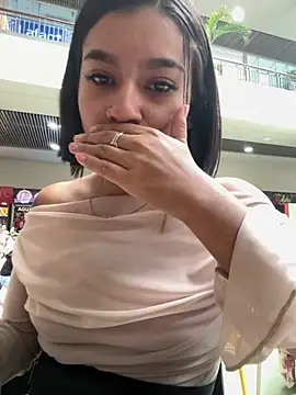 AlyssaRay online show from February 2026 06:18:02 PM