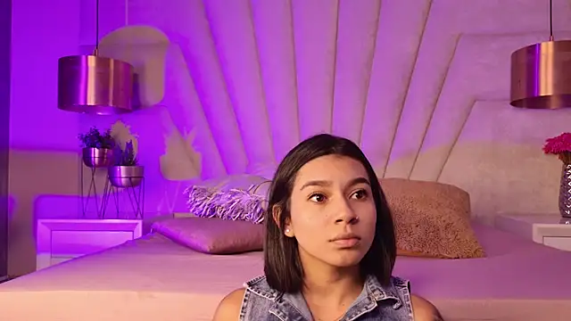 AlyssaRay online show from January 2026 07:28:02 PM