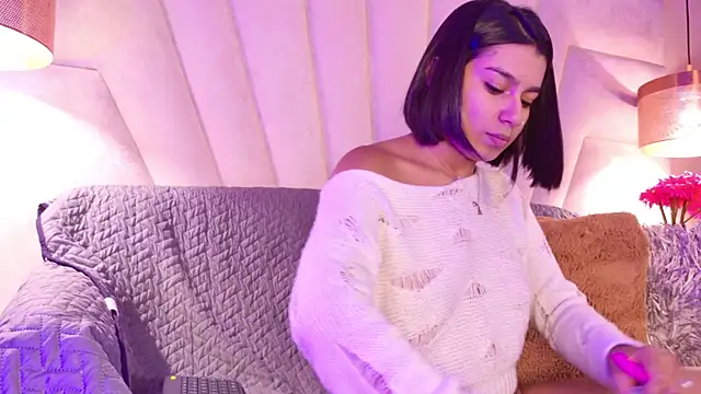 AlyssaRay online show from December 2025 07:31:01 PM