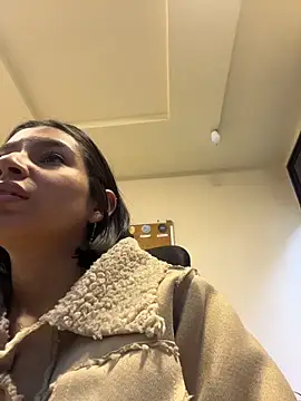 AlyssaRay online show from February 2026 04:28:02 PM