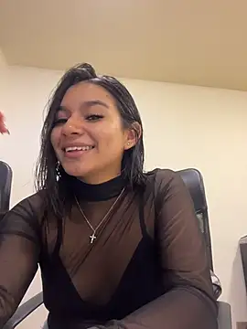 Snapshot of AlyssaRay chatting on April 2026 05:11:01 PM AlyssaRay online show from April 2026 05:11:01 PM
