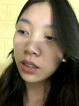 linh-lan1 online show from October 2025 05:45:01 PM