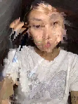 linh-lan1 online show from October 2025 11:00:02 AM