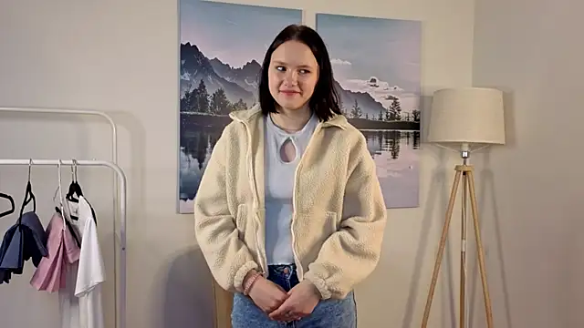 ShardaKusner online show from October 2025 10:45:01 AM