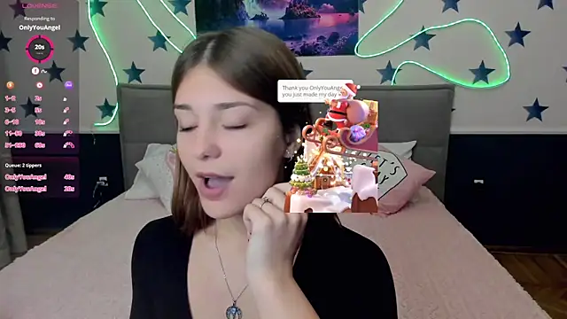 Snapshot of MargoChill chatting on October 2025 02:39:02 PM MargoChill online show from October 2025 02:39:02 PM