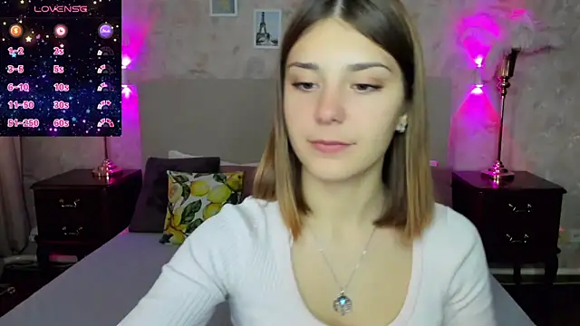 Snapshot of MargoChill chatting on October 2025 02:16:02 PM MargoChill online show from October 2025 02:16:02 PM