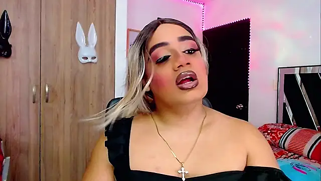 Sofiabigcock22 online show from December 2025 01:57:01 PM