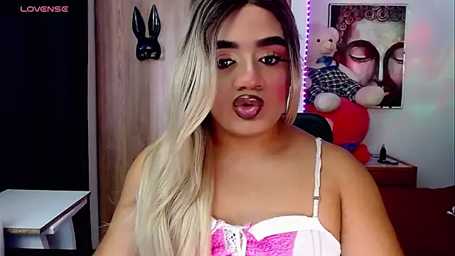 Sofiabigcock22 online show from October 2025 11:51:01 AM