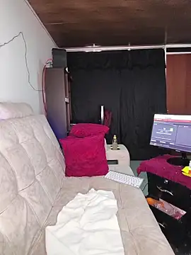 kitten25-hott online show from November 2025 01:04:02 AM