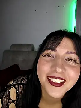 kitten25-hott online show from October 2025 02:00:01 AM