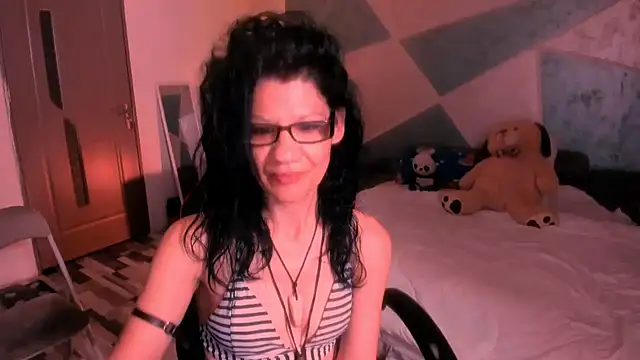 Snapshot of SweetSin40 chatting on June 2026 07:55:02 PM SweetSin40 online show from June 2026 07:55:02 PM