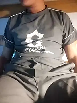 Snapshot of gande_003 chatting on November 2025 04:18:02 PM gande 003 online show from November 2025 04:18:02 PM