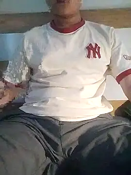 Snapshot of gande_003 chatting on November 2025 07:30:01 AM gande 003 online show from November 2025 07:30:01 AM