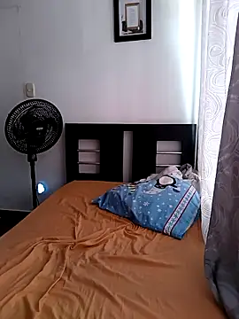 Snapshot of Ruberga20 chatting on December 2025 01:43:02 PM Ruberga20 online show from December 2025 01:43:02 PM