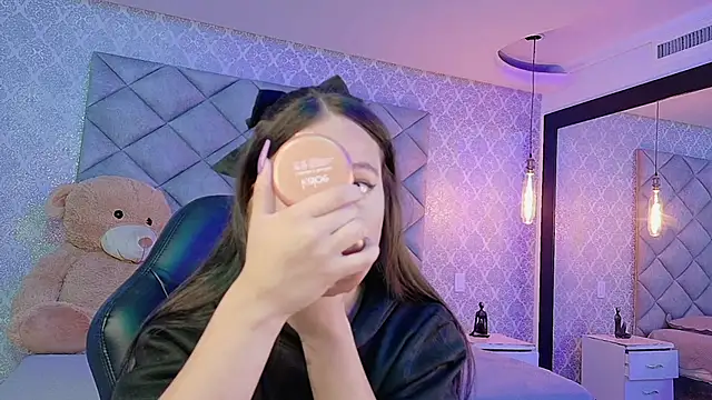 CARO ADAMS1 online show from November 2025 12:06:01 PM