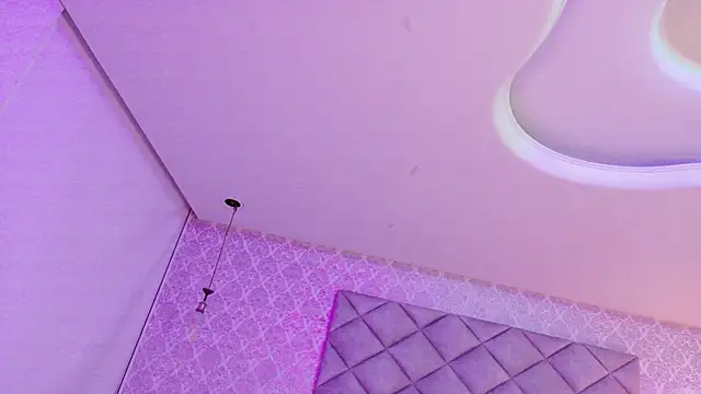 CARO ADAMS1 online show from December 2025 11:09:01 AM