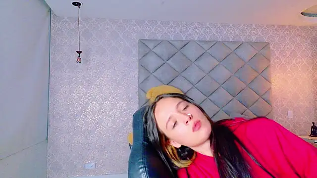 CARO ADAMS1 online show from December 2025 11:58:01 AM