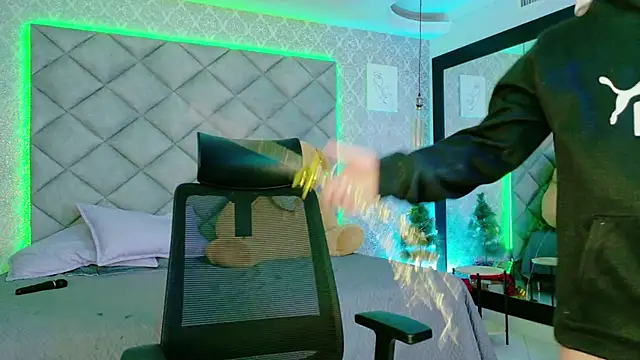 CARO ADAMS1 online show from January 2026 10:53:02 AM