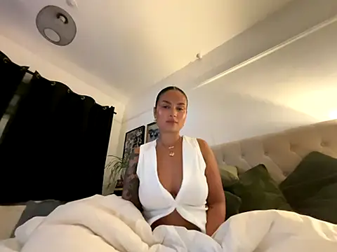 sexygoddessjessy online show from November 2025 08:03:01 PM