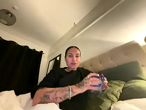 sexygoddessjessy online show from January 2026 07:42:02 PM