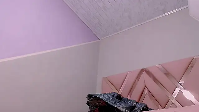 VioletGil Party  online show from December 2025 07:20:01 PM