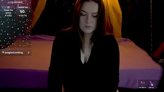 Snapshot of AliceOfWondersS chatting on November 2025 07:44:02 AM AliceOfWondersS online show from November 2025 07:44:02 AM