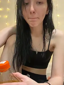  LovelyDana  online show from November 2025 07:40:02 PM