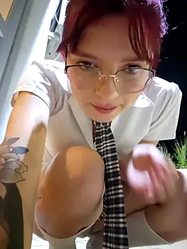 l0lita sweet online show from October 2025 11:17:01 PM