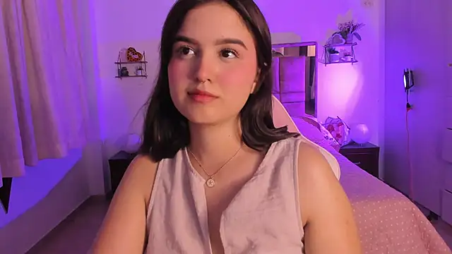 MIACUTEE  online show from February 2026 11:26:01 PM