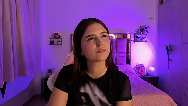 MIACUTEE  online show from January 2026 09:07:02 PM