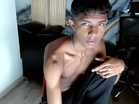 Mick storm online show from October 2025 07:14:01 PM