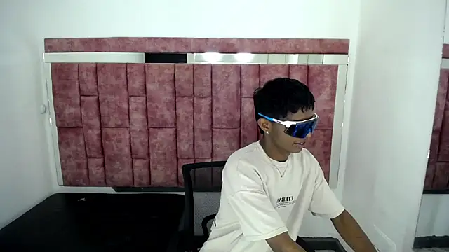 Mick storm online show from March 2026 07:16:02 PM