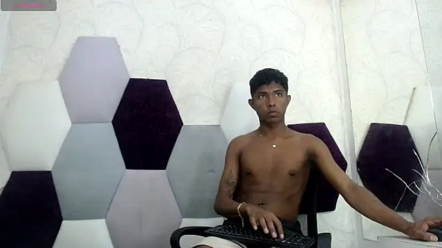 Mick storm online show from February 2026 07:33:01 PM