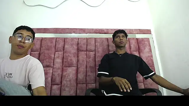 Mick storm online show from April 2026 07:19:01 PM