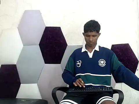 Mick storm online show from February 2026 06:59:02 PM